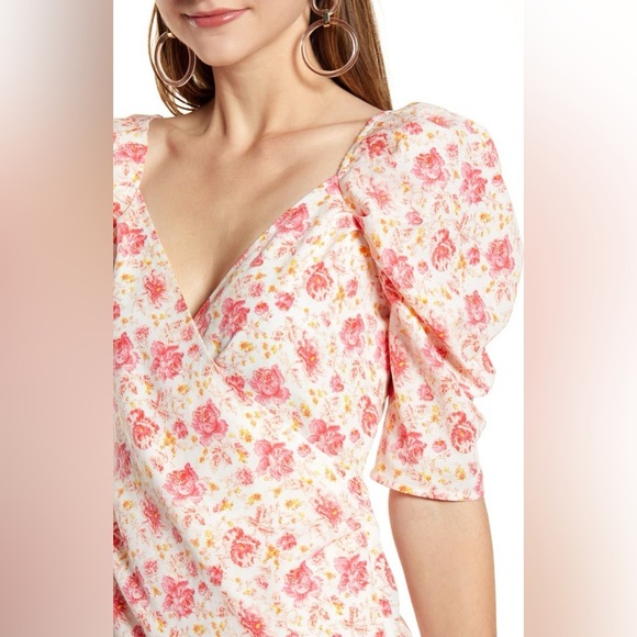 Something Navy Fitted Floral Surplice Top Small - Picture 5 of 14